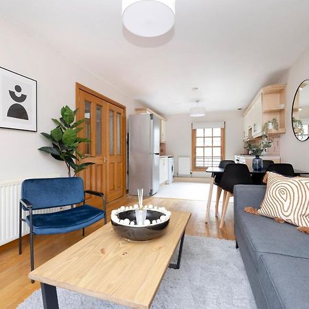 Joivy Bright And Cosy Flat Near The Scotland Gallery Edinburgh Bagian luar foto