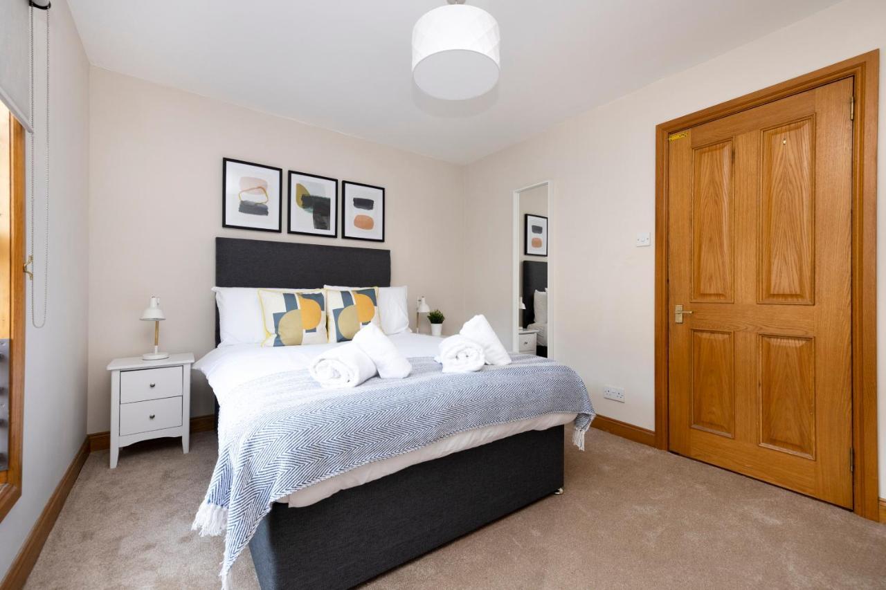 Joivy Bright And Cosy Flat Near The Scotland Gallery Edinburgh Bagian luar foto
